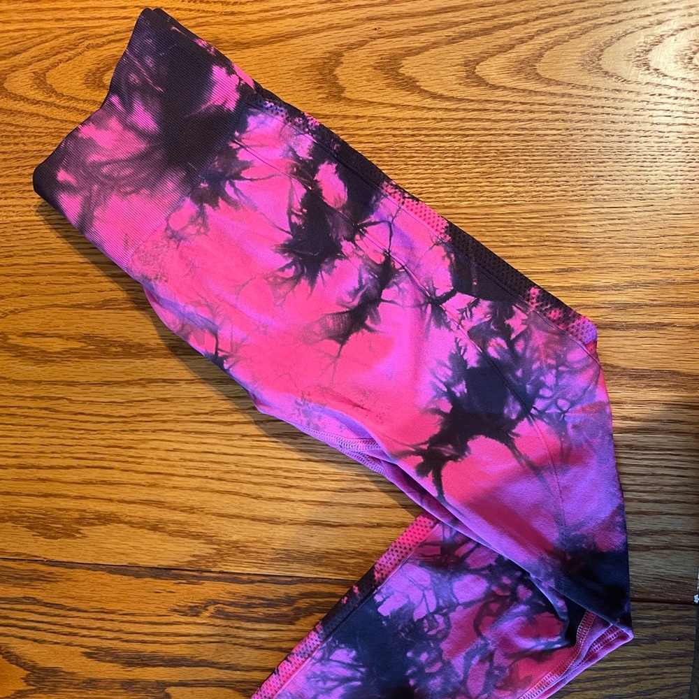 Leggings size small
